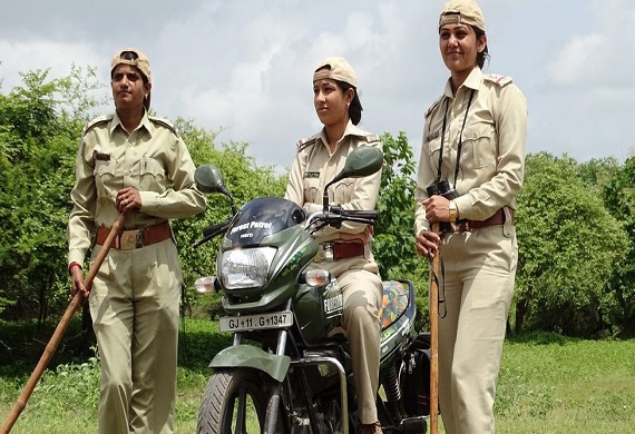 Surat Forest Department Organises Squad of 7 Women to Rescue Leopards  