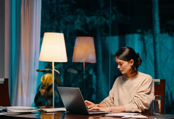 Delhi Govt orders Laws to Permit Women to Work Night Shifts with Consent