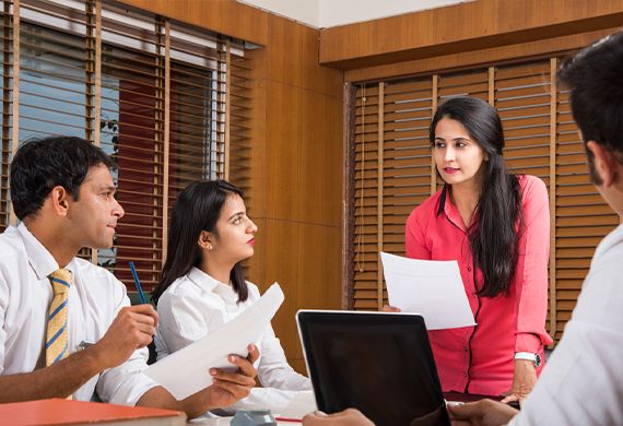 India's Female Workforce Participation Lags Behind G20 Standards, Warns Experts India's Female Workforce Participation Lags Behind G20 Standards, Warns Experts