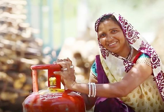 PM Modi's Clean Fuel Push Transforms Lives, Empowers Women: Hardeep Singh Puri PM Modi's Clean Fuel Push Transforms Lives, Empowers Women: Hardeep Singh Puri