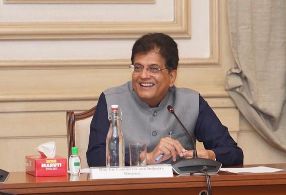 Piyush Goyal Inaugurates Mumbai's First All-Women Managed Clean Street Food Hub Piyush Goyal Inaugurates Mumbai's First All-Women Managed Clean Street Food Hub