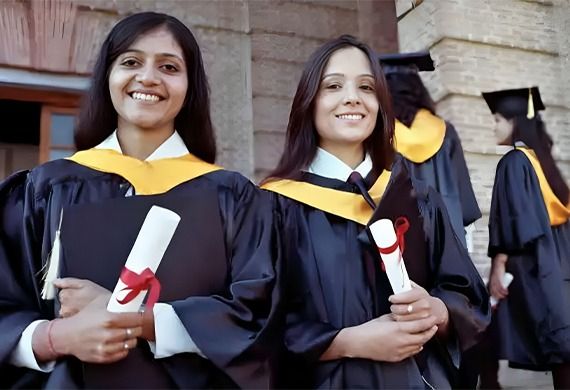 Amazon Future Engineer Announced 500 Scholarships for Women