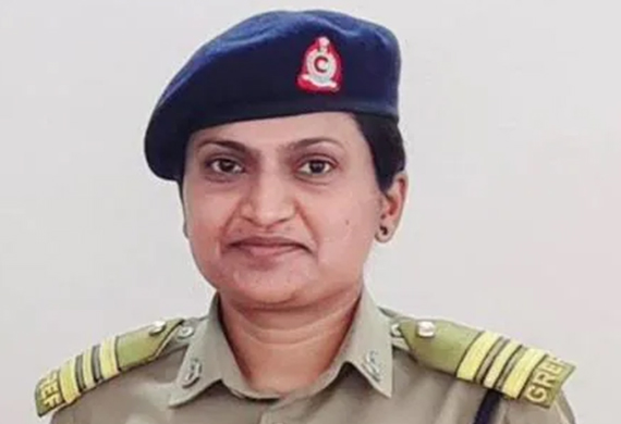 Vaishali Sureshchandra Hiwase becomes the First Woman Commanding Officer of RCC