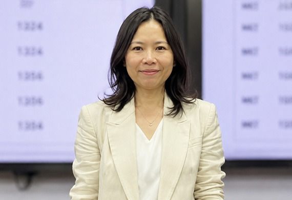 Chou Ling-wen Becomes 1st Woman President of CTBA 