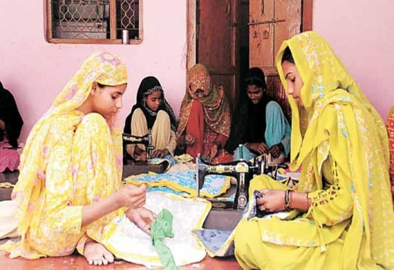 Labour Secretary stresses on the Need to improve women participation in GDP