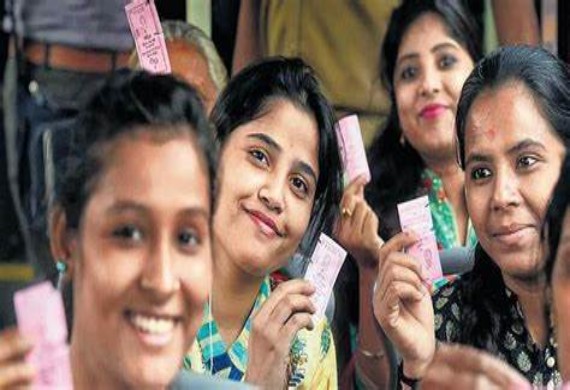 Pink Passes for Women in Delhi Government Buses Surpasses 100 Crore Mark Pink Passes for Women in Delhi Government Buses Surpasses 100 Crore Mark