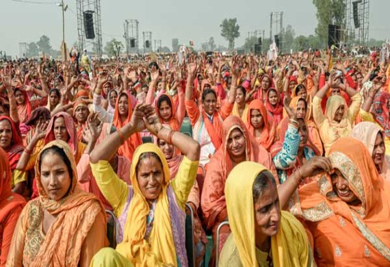 Prime Minister Narendra Modi to transfer INR1000 crore to Women self-help groups
