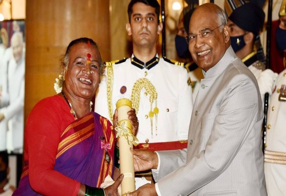 Manjamma Jogati, Transwomen folkdancer of Jogamma ancestry receives Padma Shri award