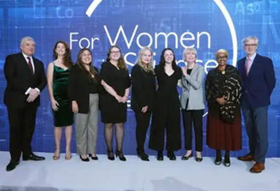 L'Oreal Canada bestows Five L'Oreal-UNESCO For Women in Science Fellowships 