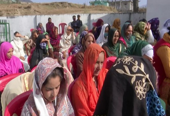 Through self-help groups, the Centre's DAY-NRLM Scheme provides skills training to over 5,500 women in Rajouri