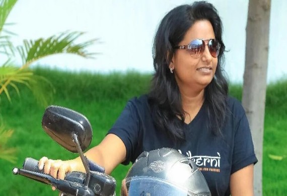 Jai Bharathi rides across 20 cities to encourage women to be self-reliant