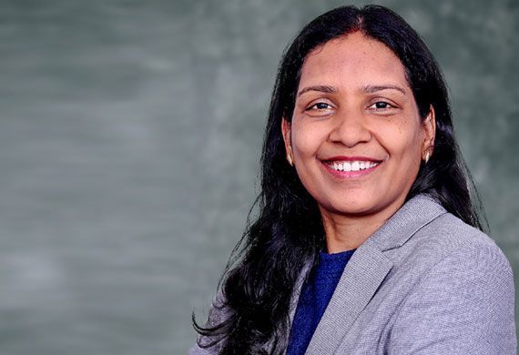 Priya Sivakumar: Home-Maker Turned Career Counsellor Rewriting The Rules Of Success