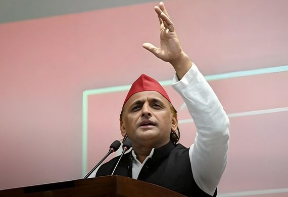 Akhilesh Yadav Promises Rs 40,000 for Women Ahead of UP Polls Akhilesh Yadav Promises Rs 40,000 for Women Ahead of UP Polls